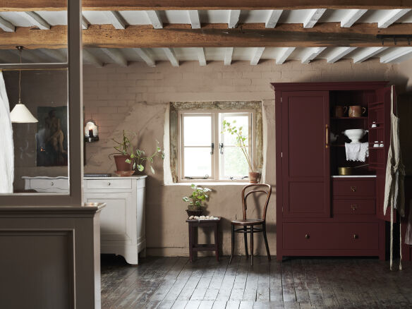 Kitchen of the Week A Colorful 1951 Belgian Design Classic Masterfully Updated portrait 19