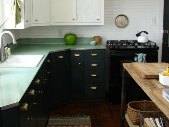 Kitchen of the Week A Colorful 1951 Belgian Design Classic Masterfully Updated portrait 37