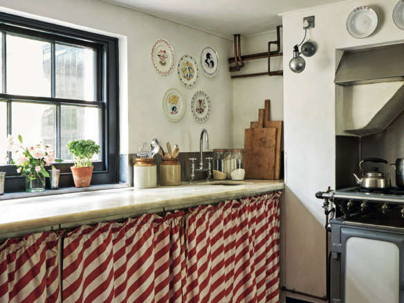 jan baldwin london townhouse kitchen from perfect english townhouse 6b  